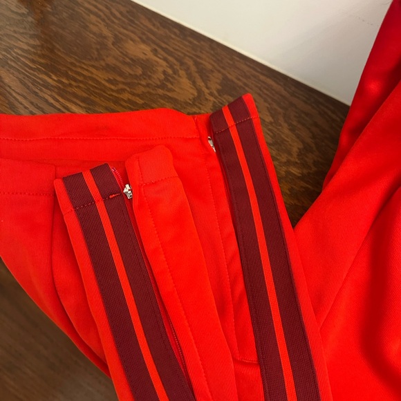 Nike Bold Red Athletic Tracksuit - Picture 6 of 6